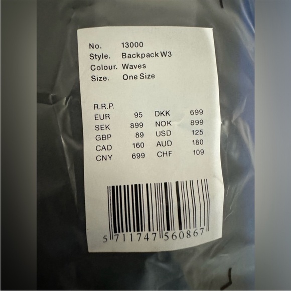 NWT Rains Large Waterproof Backpack - Picture 7 of 7